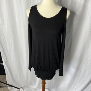 VENUS Blousson Black Cold Shoulder Top - Medium